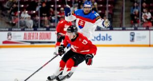 Maple Leafs leva os defensores Alexander Bilecki e Ethan MacKenzie no draft