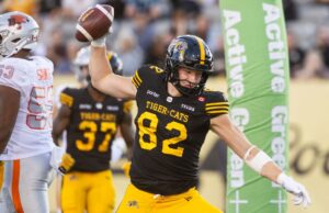 Bo Levi Mitchell lança 5 passes TD, Tiger-Cats vence Lions