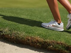 Nelly Korda abandona os sapatos de golfe personalizados que LeBron James a presenteou após um início lento no US Ladies’s Open