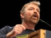 Escândalo de sexting, última polêmica para o candidato democrata ao Senado, Graham Platner