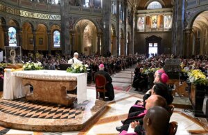 Papa Leão envia mensagem inconfundível sobre os imigrantes durante visita em homenagem ao primeiro santo da América