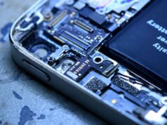 Pesquisadores transformam smartphones antigos de lixo eletrônico em uma mini plataforma de computação em nuvem