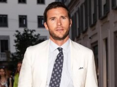 Scott Eastwood credita a ética de trabalho de seu famoso pai por torná-lo consciente dos ’touros —‘ na indústria cinematográfica