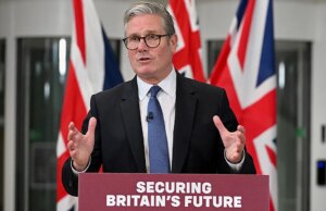 Keir Starmer renuncia ao cargo de primeiro-ministro britânico após devastadora revolta trabalhista e derrotas nas eleições locais