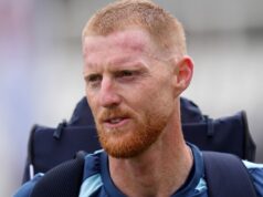 Stokes foi retirado da partida com Durham enquanto o retorno da Inglaterra se aproxima