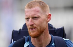 Stokes foi retirado da partida com Durham enquanto o retorno da Inglaterra se aproxima