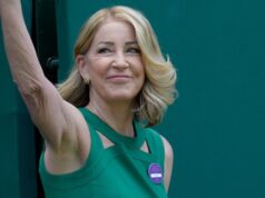 O grande tenista Evert passa por uma cirurgia quando o câncer retorna