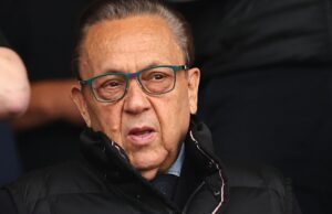 A polícia entrou em contato com novas informações sobre o ex-presidente do West Ham, Sullivan
