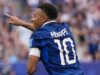 A dobradinha de Mbappé coloca a França nas oitavas de last após vitória sobre o Iraque atingida pelo clima