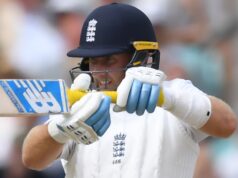 A esperança da Inglaterra depende de Root com a Nova Zelândia se aproximando da vitória no Oval