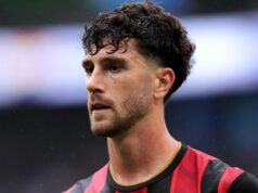 Senesi assina pelo Tottenham por transferência gratuita do Bournemouth