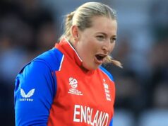 Capsey exorta a Inglaterra a continuar ganhando impulso na Copa do Mundo T20