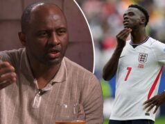 Neville: Rogers deve substituir Gordon contra o Panamá