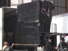Tripulações descarregando equipamentos fora do MSG, alimentando rumores de casamento de Taylor Swift e Travis Kelce