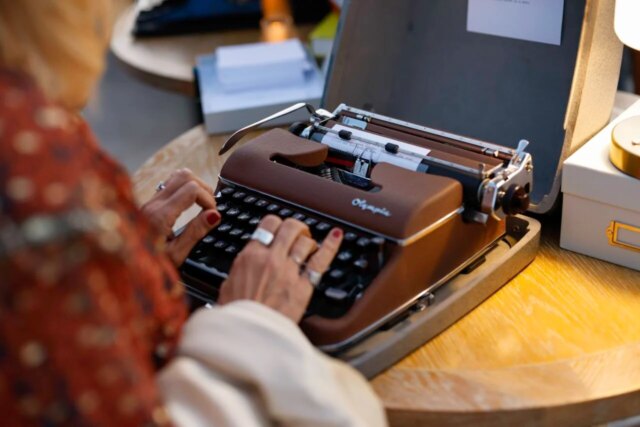 typewriter-1280x854.jpg