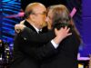 Barry Manilow, Patti Smith, Carlos Santana e outros lamentam a morte de Clive Davis
