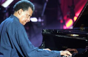 O ícone do jazz sul-africano Abdullah Ibrahim morre na Alemanha aos 91 anos após uma breve doença
