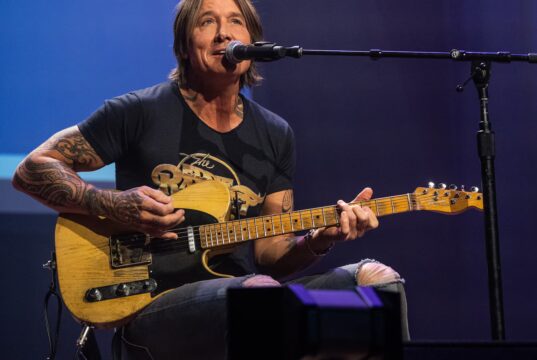 Keith City não pretendia gravar um disco de rock de iate. Mas então ele entrou no ‘Estado de Fluxo’