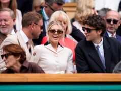 Quem está no Royal Field em Wimbledon? Mollie King e Greg James entre as estrelas que assistiram à ação no Dia 2
