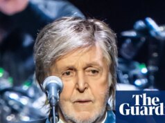 Paul McCartney canta I Wish to Maintain Your Hand pela primeira vez em 60 anos no casamento de Taylor Swift
