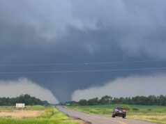 Twister ‘monstruoso’ destrói casa de fazenda centenária de tijolos no oeste de Manitoba