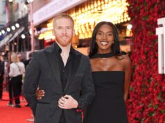 Estrelas de Strictly Come Dancing e Love Island se casam em casamento em Londres