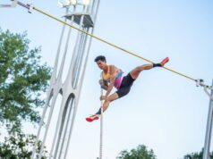 EJ Obiena vence competição austríaca de salto com vara pelo segundo ouro consecutivo