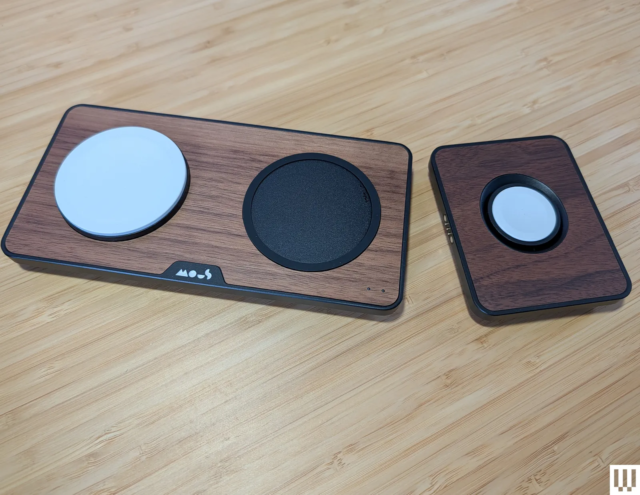 Mous2520Dual2520Charging2520Station2520SOURCE2520Simon2520Hill.png