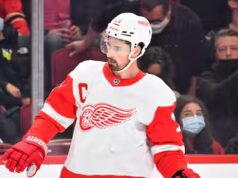Dylan Larkin: Steve Yzerman aurait une cible en tête