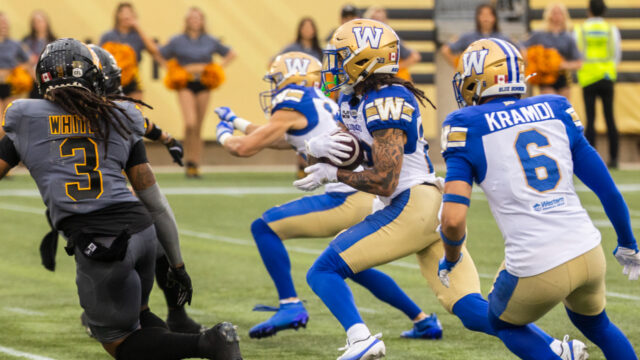 bombers-ticats.jpg