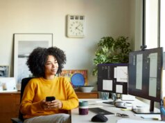 Minhas melhores escolhas de dispositivos domésticos inteligentes para uma mesa ou escritório em 2026