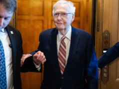 O EMS foi chamado à casa de Mitch McConnell para "inconsciente" paciente no mês passado