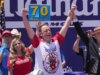 O lendário Joey Chestnut deu um passeio selvagem para se tornar o GOAT do Sizzling Canine Consuming Contest