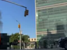 Manifestante tibetano ateia fogo em si mesmo em frente à sede da ONU em Nova York