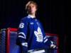O principal escolhido do Toronto Maple Leafs, Gavin McKenna, revela que está mudando o número de sua camisa