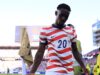 EUA chegam às oitavas de closing com Balogun marcando, mas depois vê vermelho