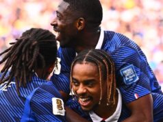 Ruthless Mbappe dá o tom enquanto a França passa pela Suécia