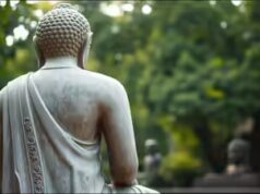 Provérbio religioso do dia da Tailândia: "Cole folhas de ouro nas costas de uma estátua de Buda" nos inspira a fazer o bem quando ninguém está olhando
